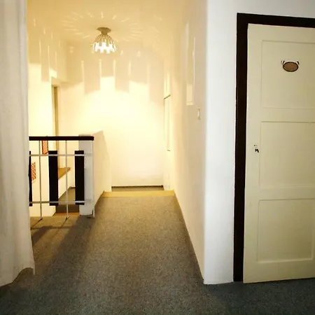 Apartment Zeleny Prostorny Aparman V Ceskem Raji Koberovy