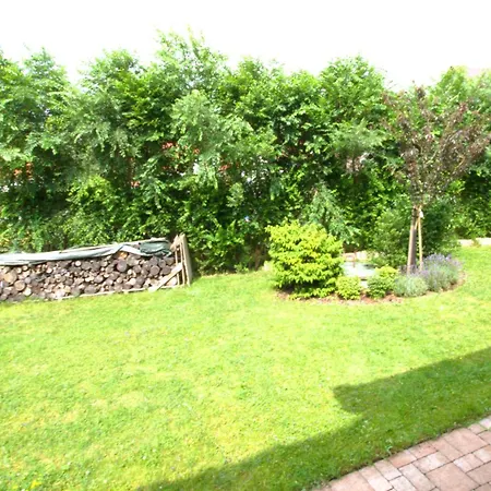 Zeleny Prostorny Aparman V Ceskem Raji * Koberovy