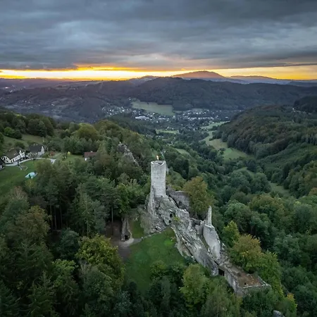Zeleny Prostorny Aparman V Ceskem Raji