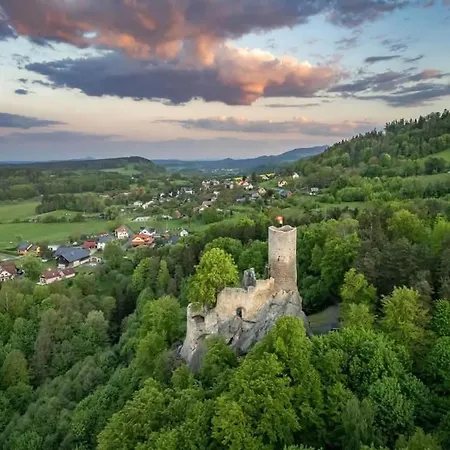 Zeleny Prostorny Aparman V Ceskem Raji Lägenhet Koberovy